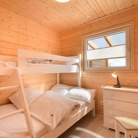 Jaktstuga Letniskowe Sarbinowska Jaskolka