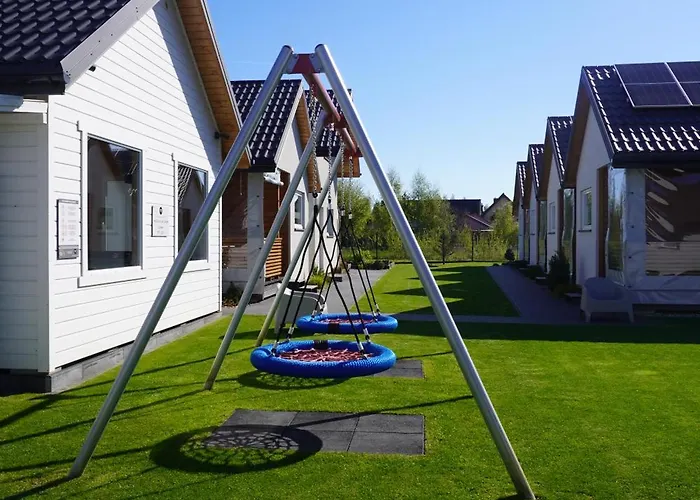 Letniskowe Sarbinowska Jaskółka Domek letniskowy *